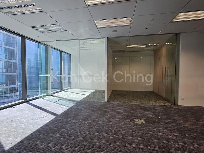 Office for Sale in  Asia Square Towers - Image 5